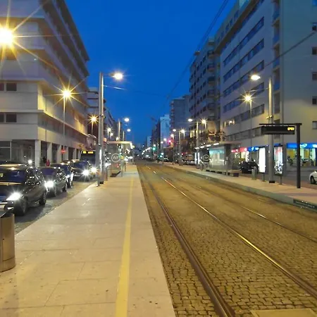 Porto — Quiet By The Sea *